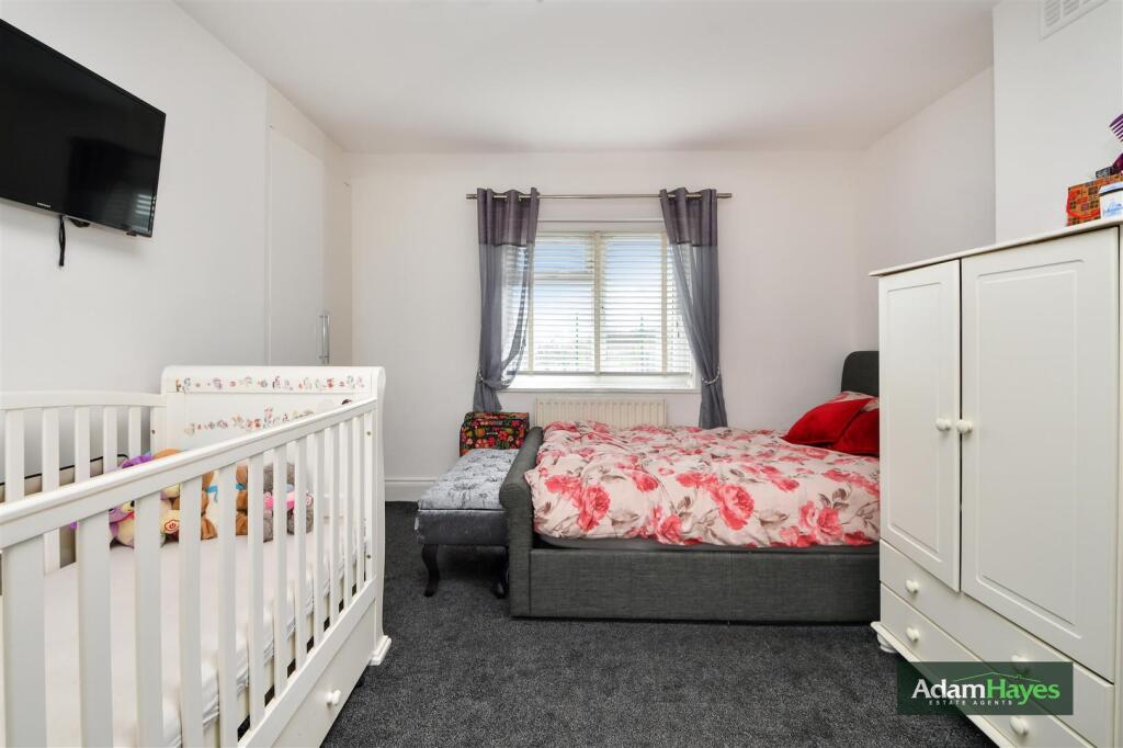 Sunny Way, North Finchley, N12 photo 3