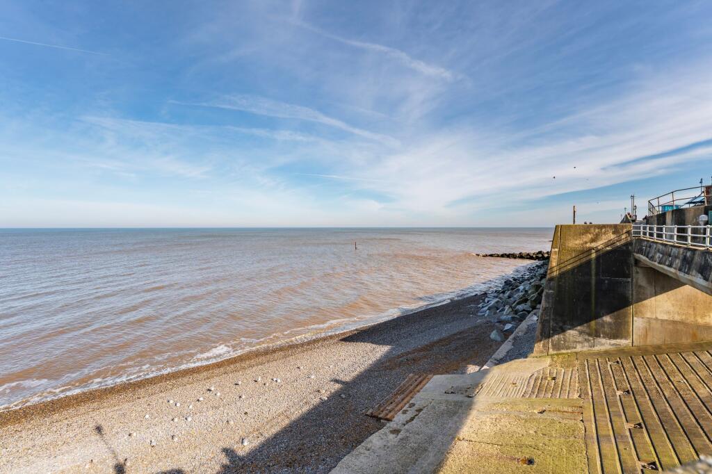 Apartment in North Norfolk, Sheringham - View 2