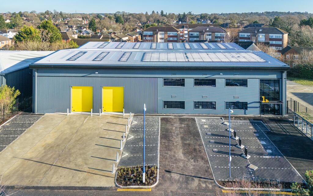 UNIT 1B WATCHMOOR POINT CAMBERLEY_001.jpg