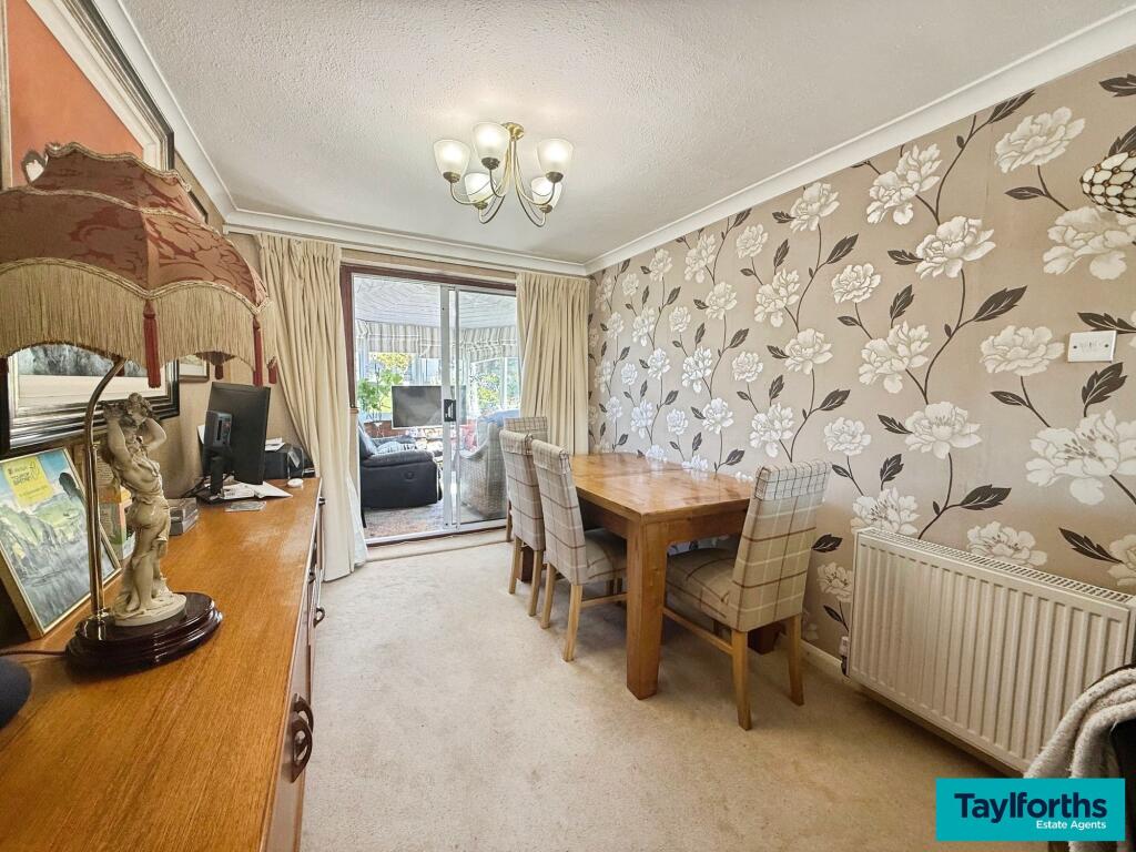 House in Pendle, Earby - More