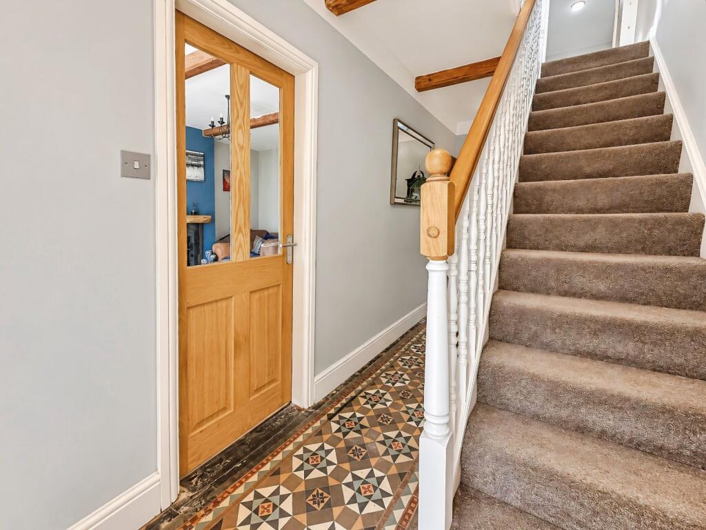 House in Kirklees, West End, Hightown - More
