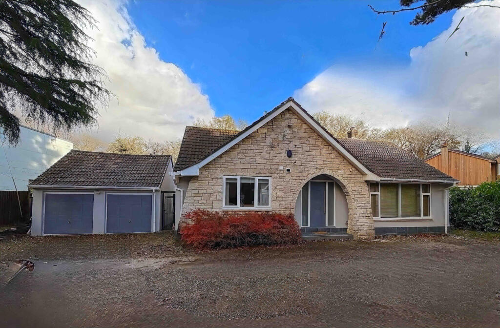 Main image of property: Hurn Lane, Ringwood, BH24 2AQ