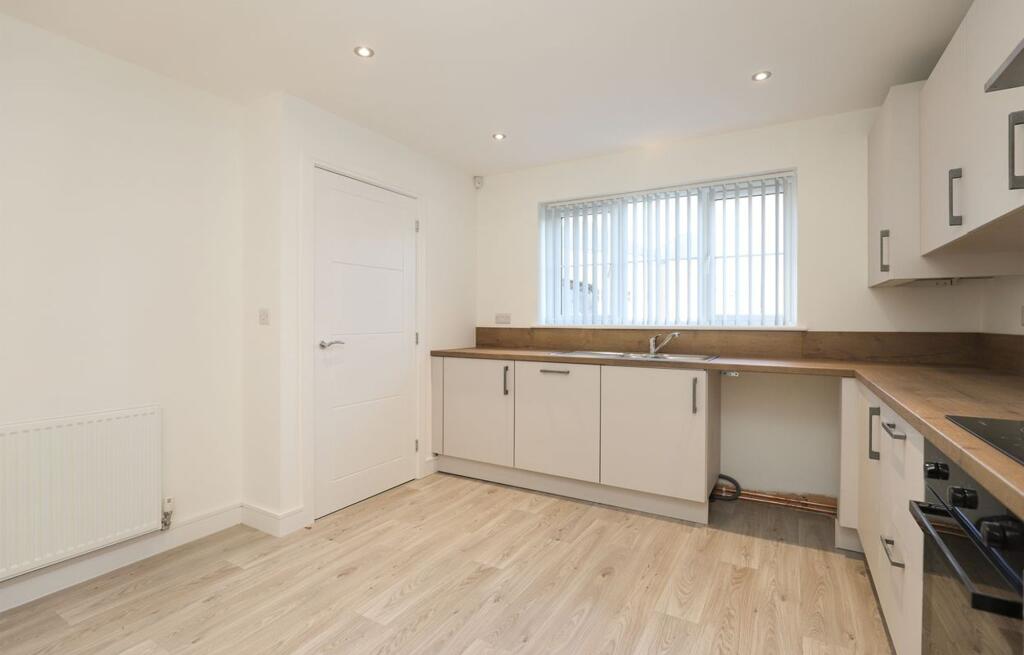 House in Chesterfield, Stonegravels - View 5