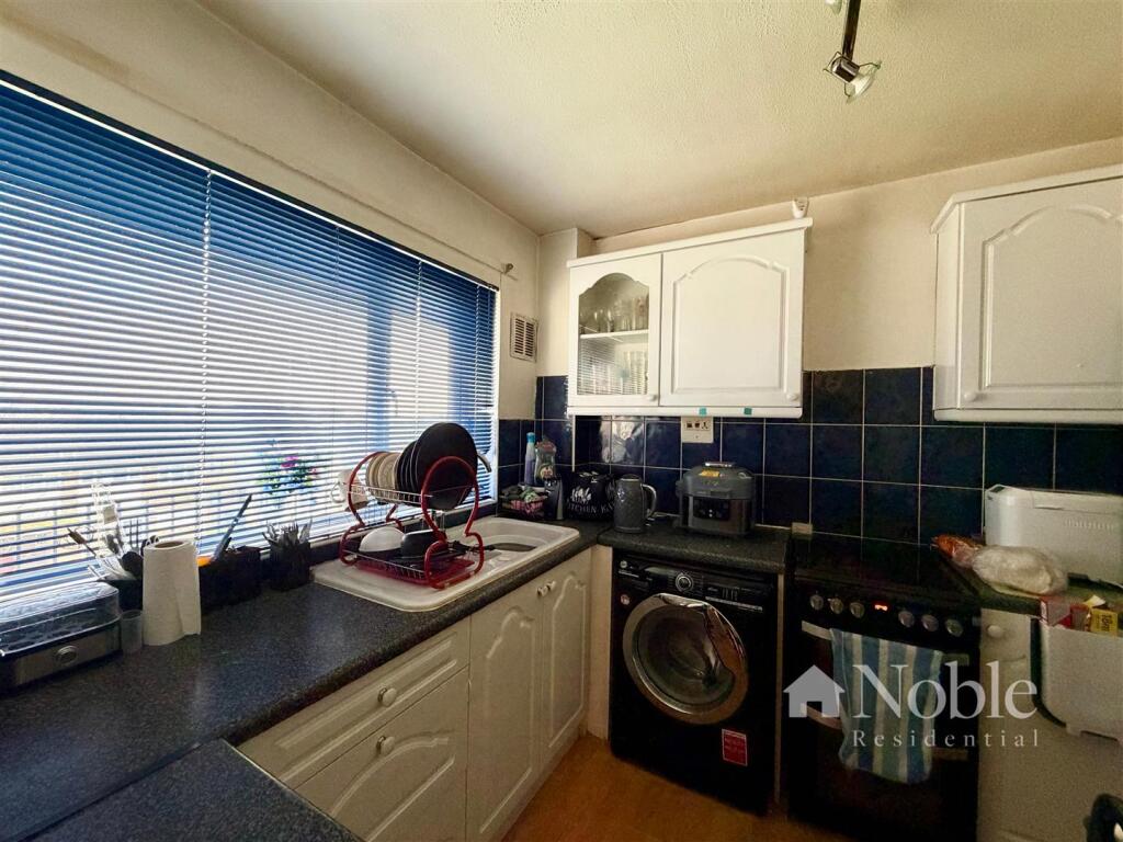 Defoe Way, Romford photo 2