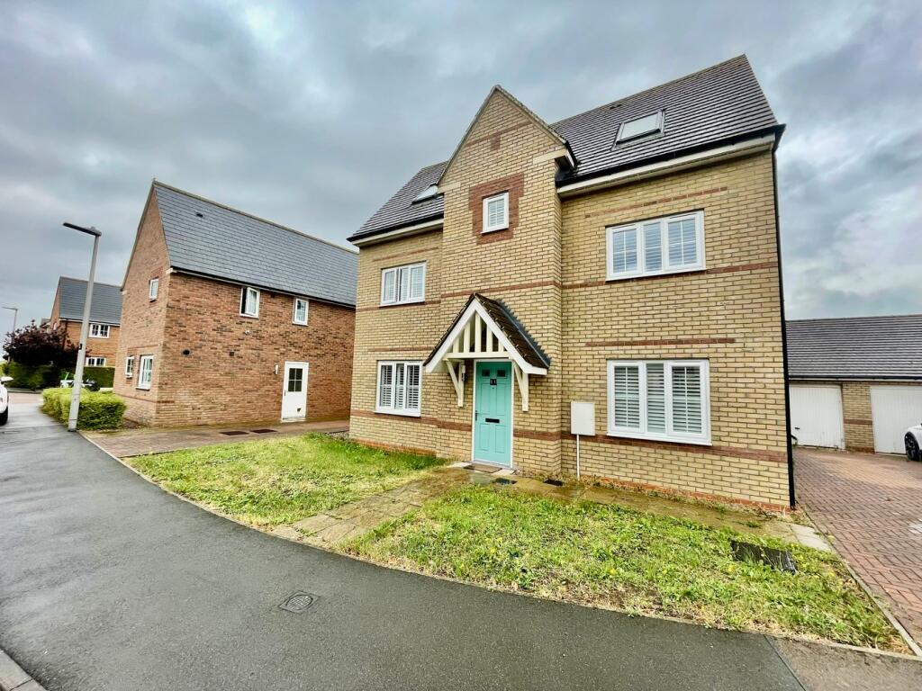 4-bed detached on Maritime Way, Brooklands, Milton Keynes, MK10, £500,000
