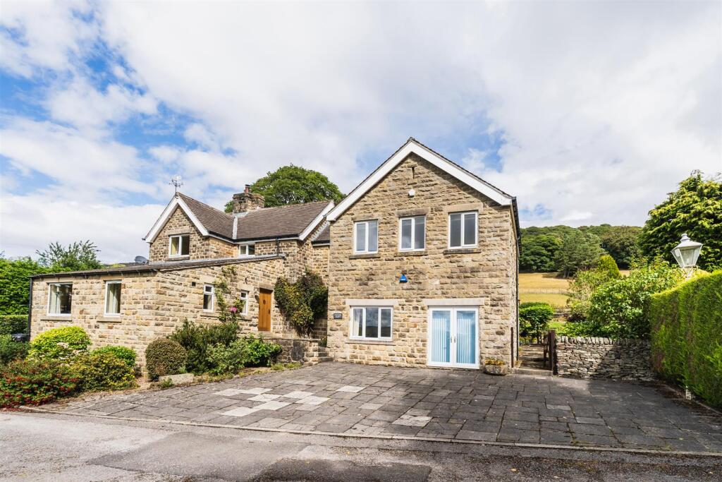 Joan Lane, Bamford, Hope Valley image 5