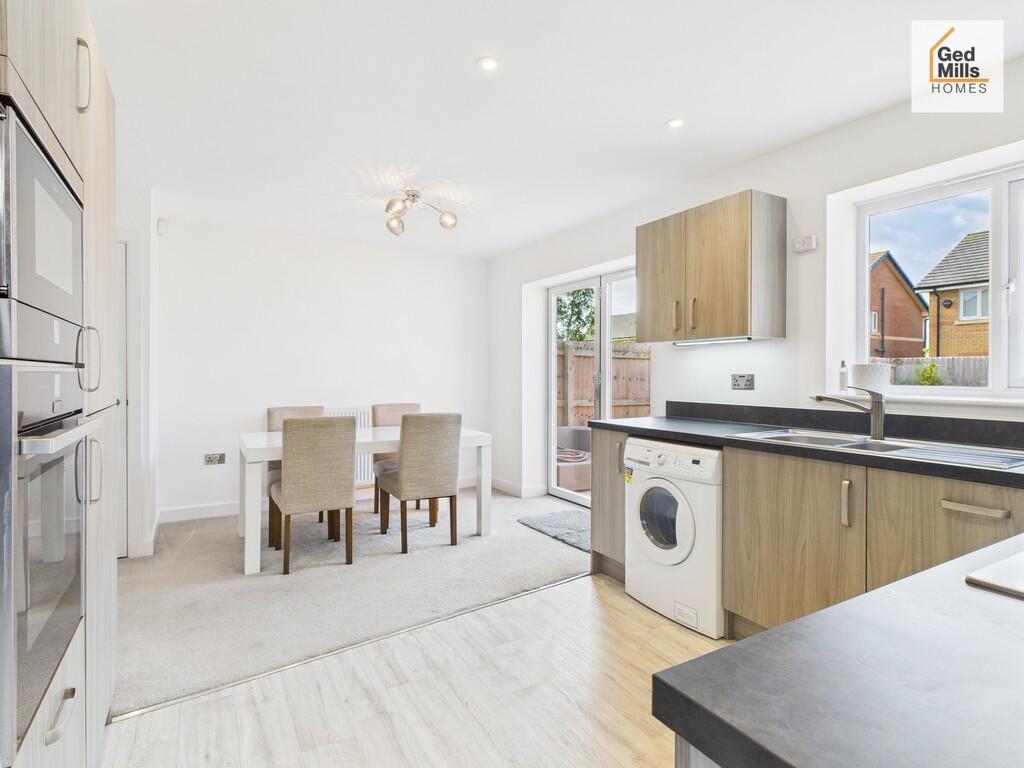 9, Sapphire Drive, Poulton photo 4