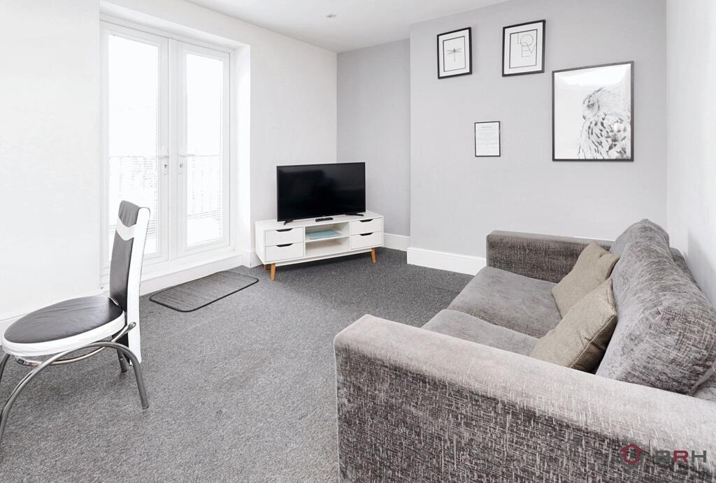Apartment in Hull, Stepney - More