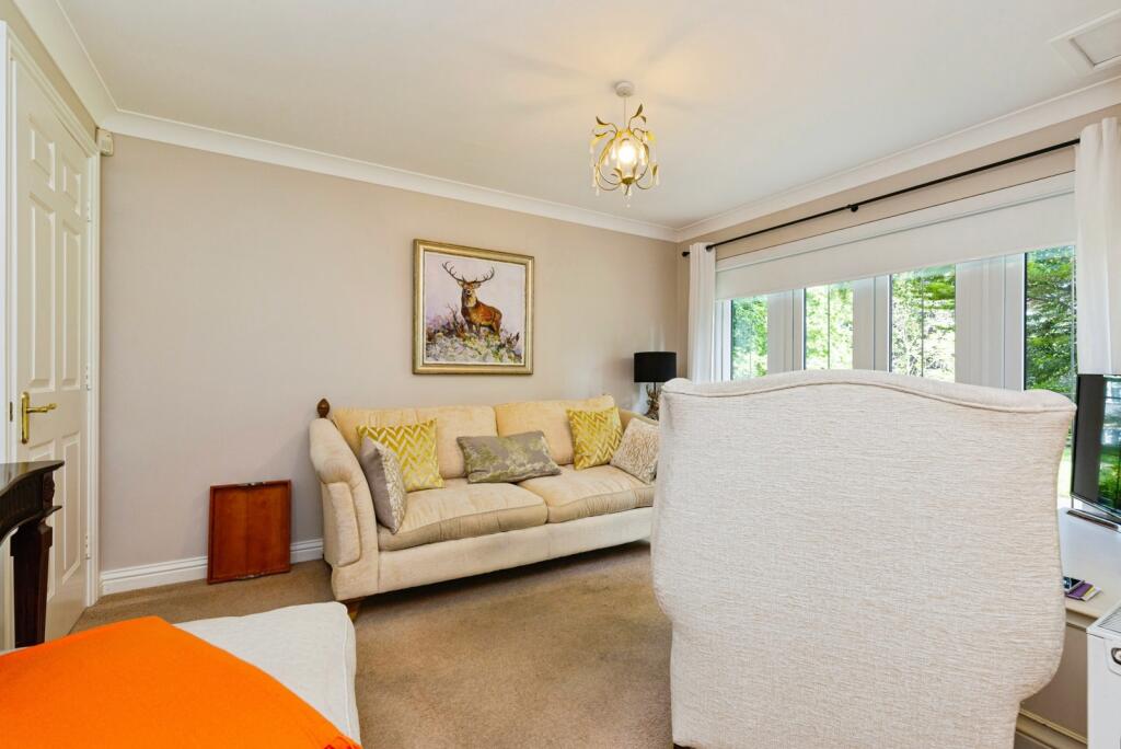 Greystones Drive, Darlington, Durham, DL3 photo 3