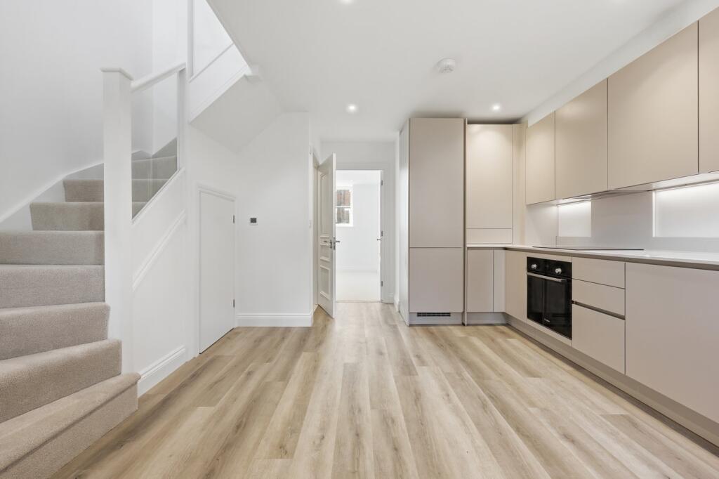 Main image of property: Hall Street, Chelmsford, CM2