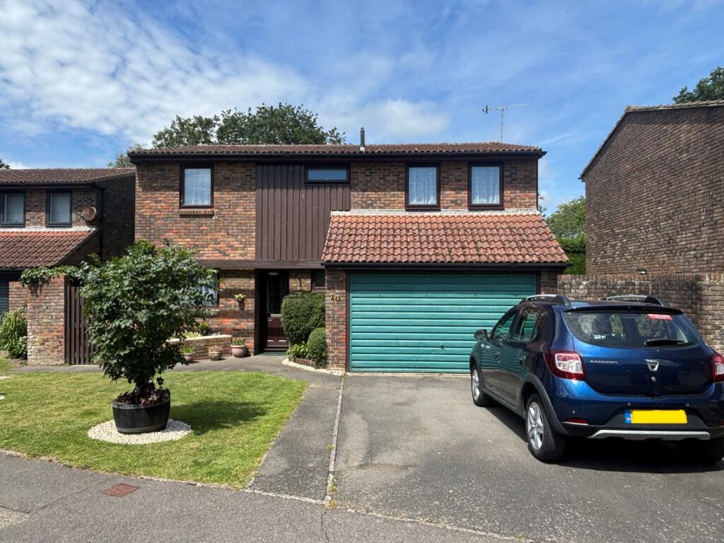 Main image of property: Portfield Close, Bexhill on Sea, TN40