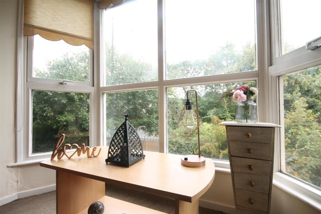 Apartment in Newcastle upon Tyne, Tyne and Wear - View 3