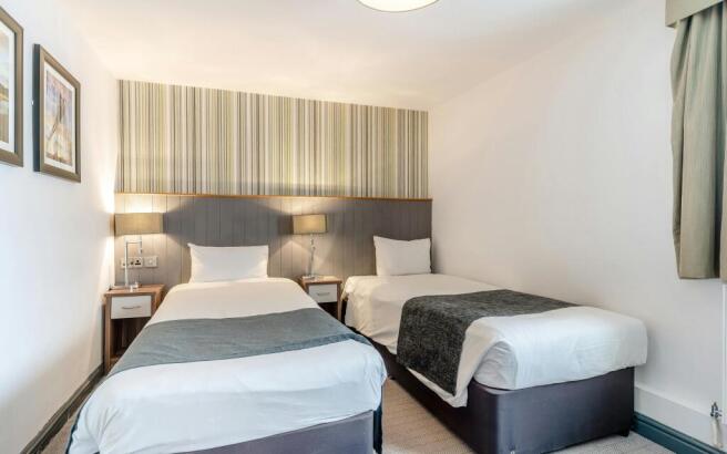 8690271-interior09.jpg