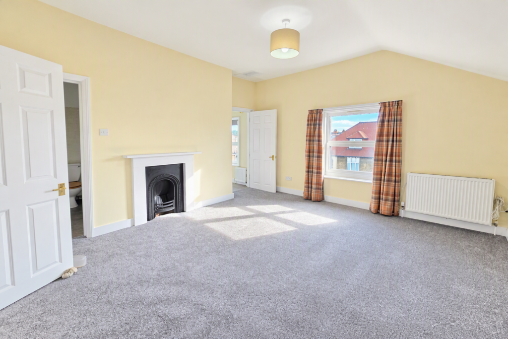 Apartment in Portsmouth - View 2