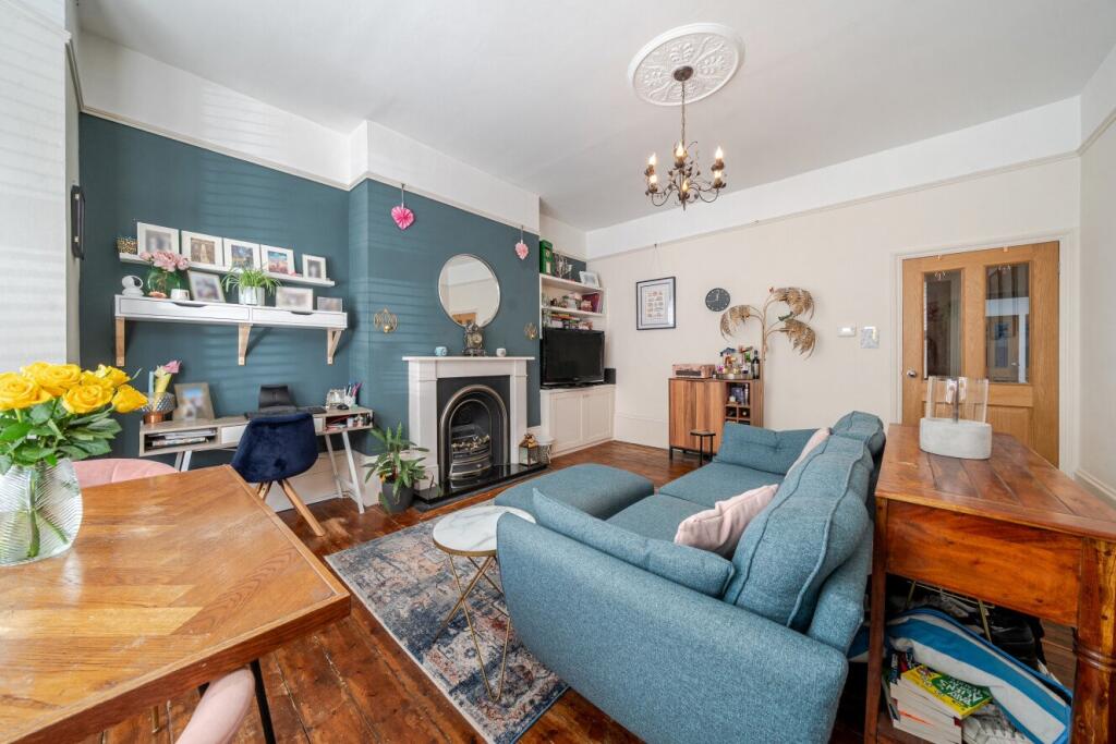 Apartment in London - View 5