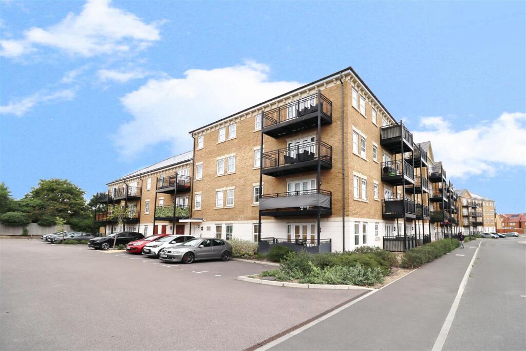 Main image of property: Sayers Way, Erith