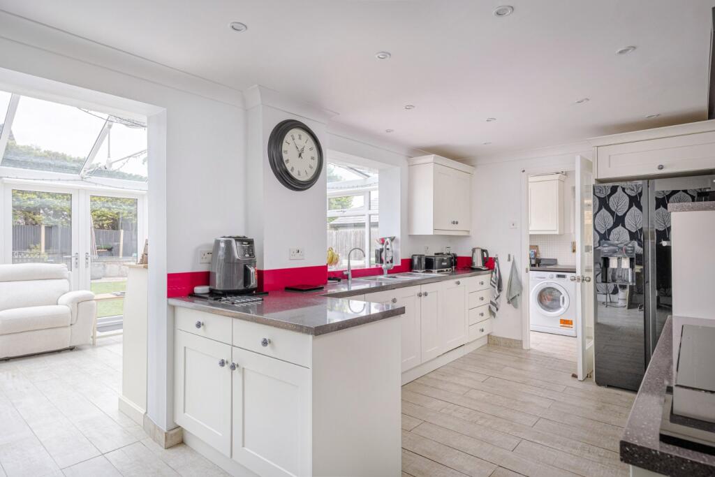 High Lane, Stansted, Essex, CM24 photo 2