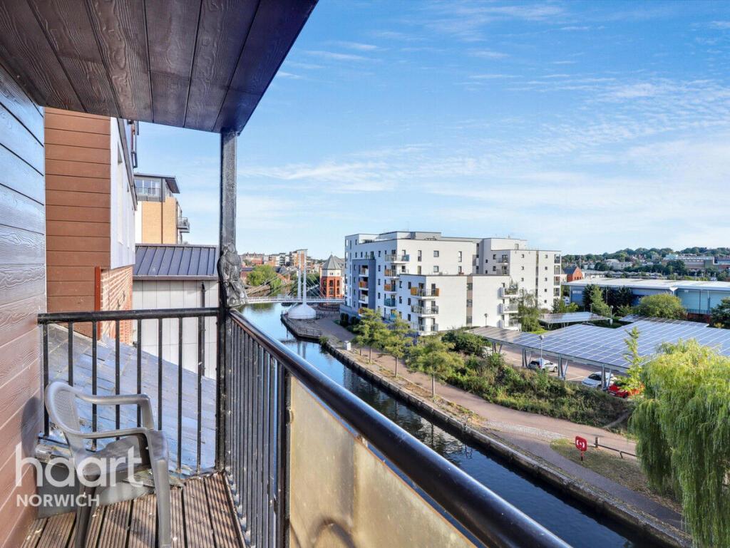 3-bed flat on King Street, Norwich, £340,000