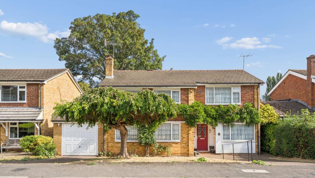 Main image of property: Coombe Gardens, Berkhamsted
