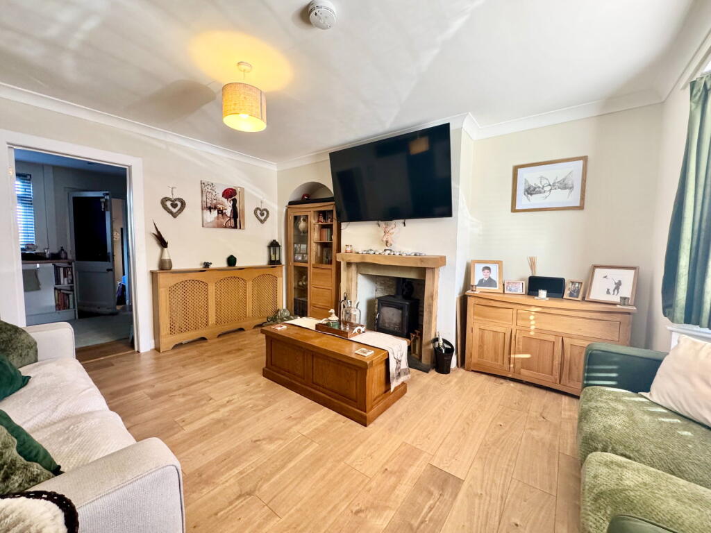Tennyson Road, Rushden, NN10 9QE - View 2