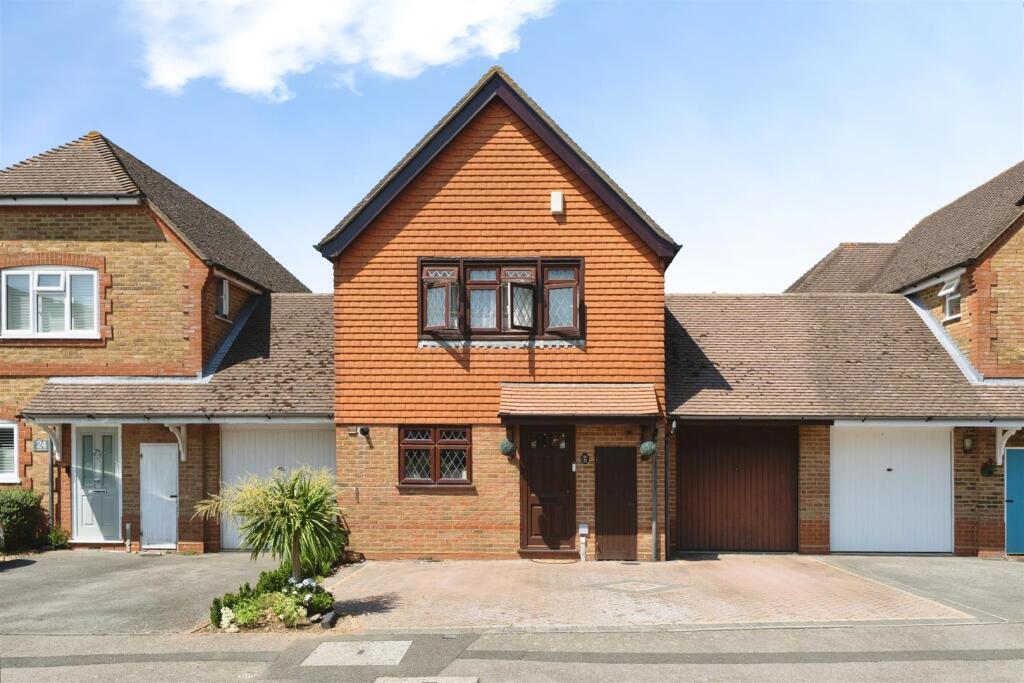 House in Elmbridge, Molesey