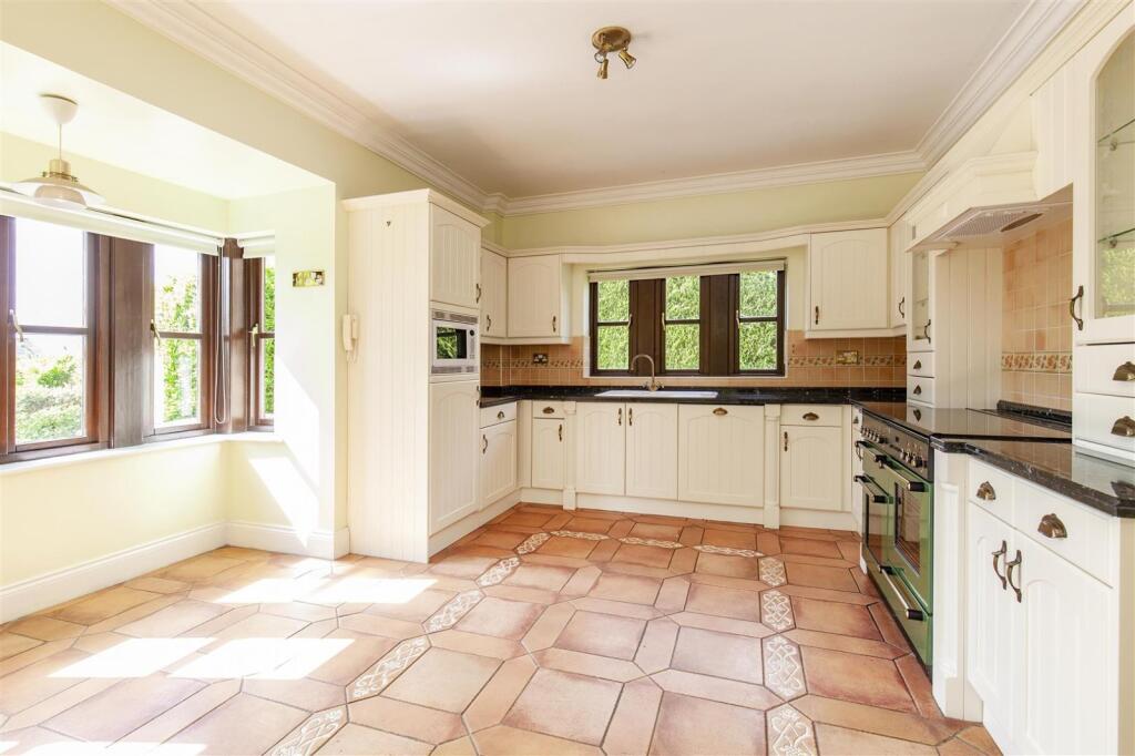 House in Sheffield, South Yorkshire - More