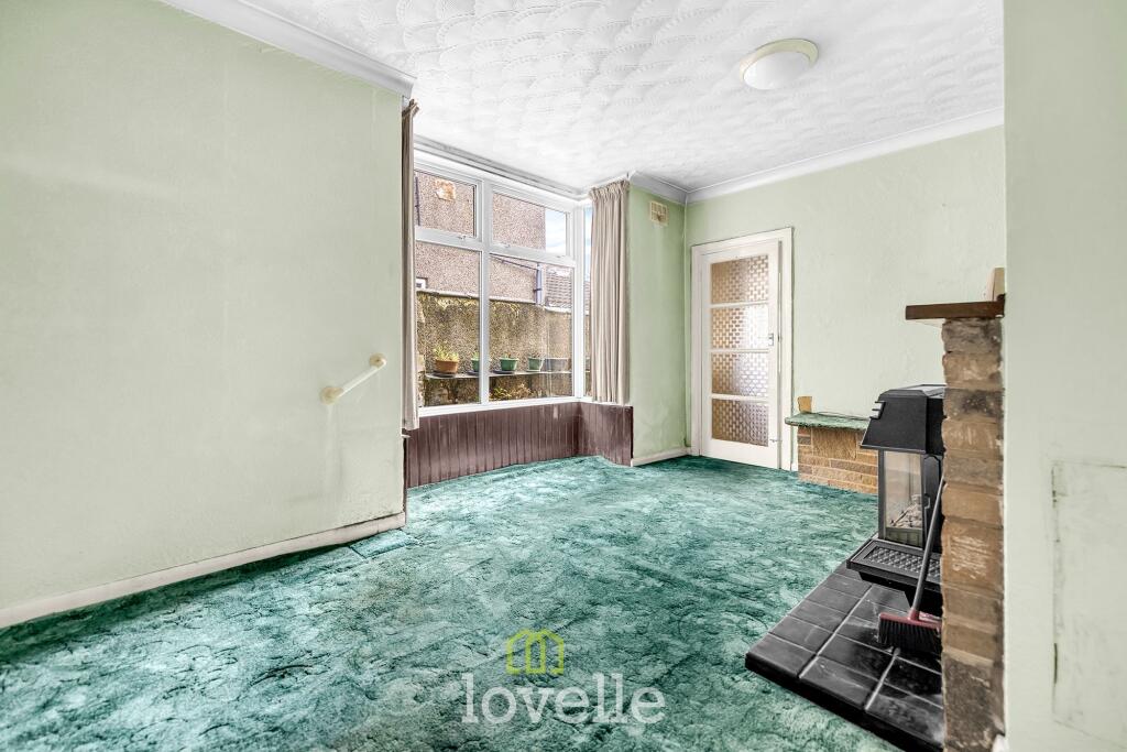 House in Grimsby, Wellow - View 4