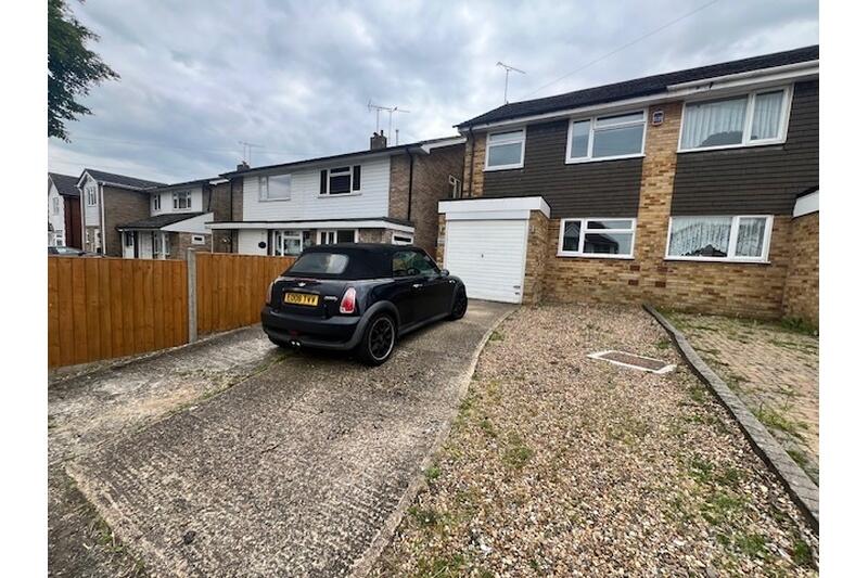 Main image of property: Mountdale Gardens, Leigh-on-Sea, Essex
