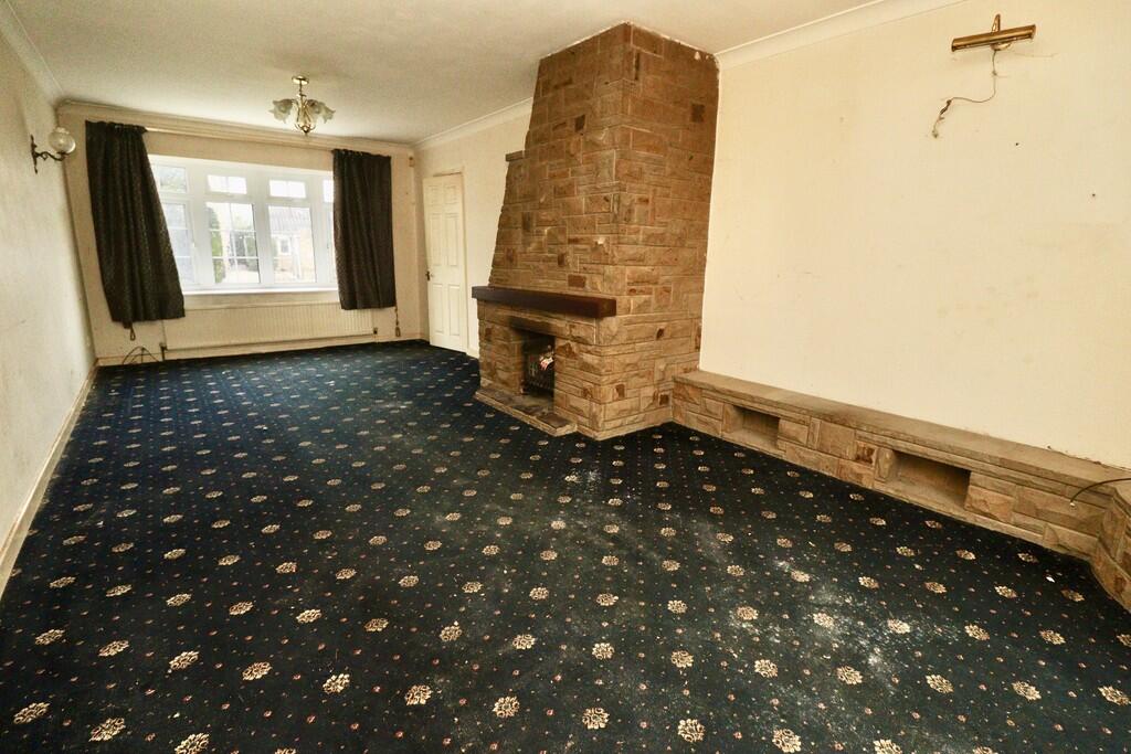 House in West Lindsey, Sudbrooke CP - More