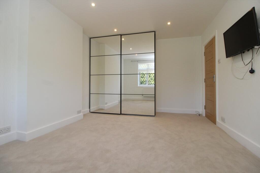 Additional image 15 of Grove Avenue, Harpenden, AL5