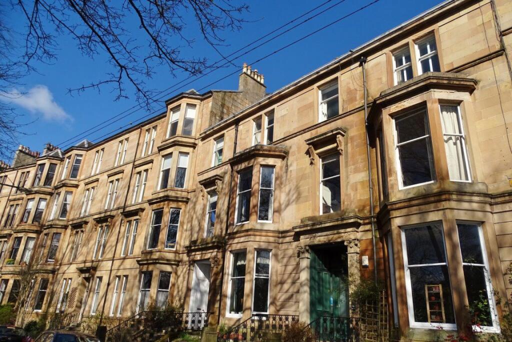 Main image of property: 2 bed furnished flat at Doune Gardens G20