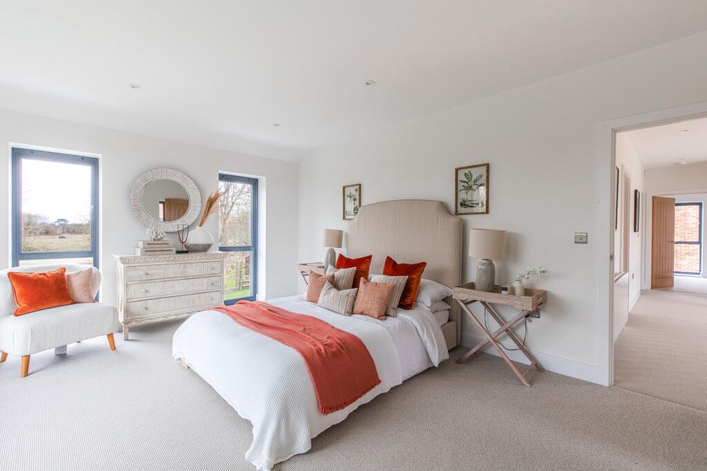 House in Peterborough - View 4