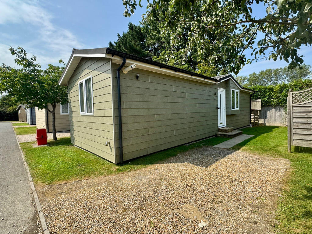 2-bed caravan on Golden Cross Village, East Sussex, BN27, £175,000