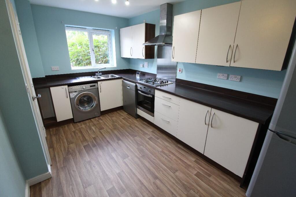 Kenley Avenue, Wolverhampton photo 2