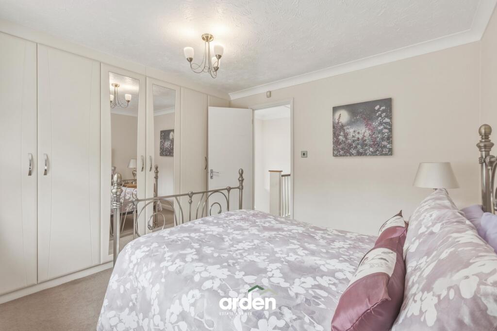 Brookdale Close, Rednal, B45 - More