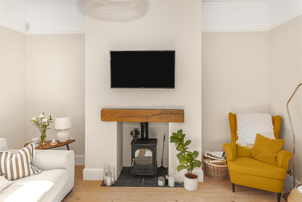 House in Bolton - View 5