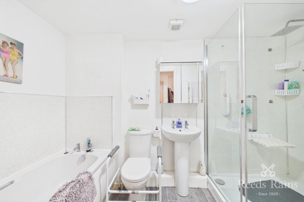Apartment in Warrington - View 4