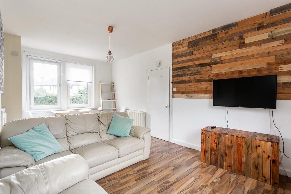 House in Edinburgh, Whitson, Stenhouse, Saughton Mains and Whitson - View 4