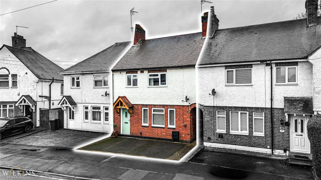 3-bed terraced on Ivanhoe Avenue, Nuneaton, Warwickshire, CV11, £200,000