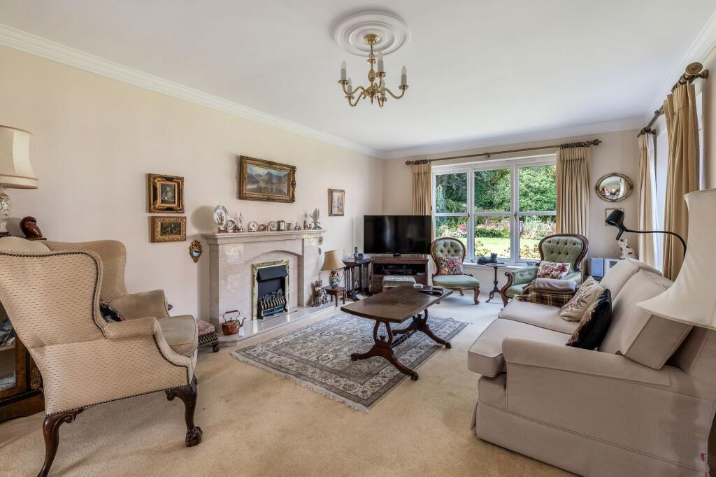 Shirleys Drive, Prestbury, SK10 photo 2