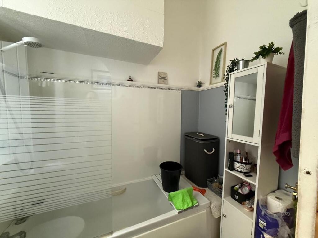 Apartment in Paisley - View 4