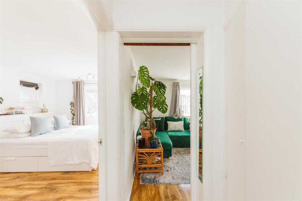 Apartment in Bristol, Redland - View 6