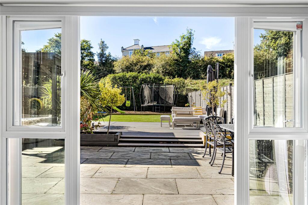 House in Dartford, Stone - View 5