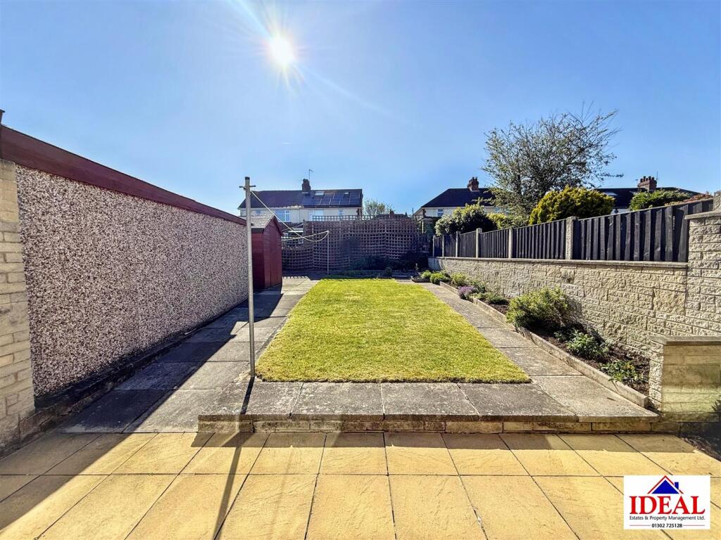 Sherwood Drive, Skellow, Doncaster photo 4