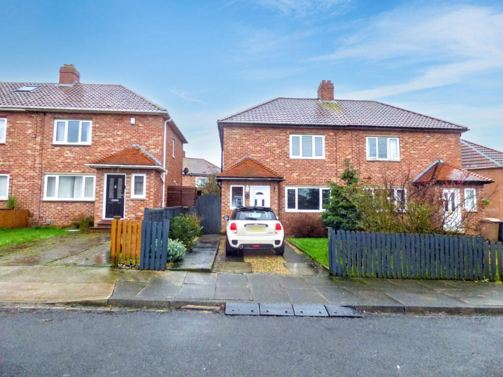 Main image of property: Clousden Drive, Forest Hall, Newcastle upon Tyne, Tyne and Wear, NE12 9DS