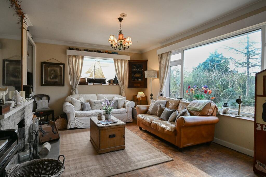 Meadow Close, Sopley, Christchurch, BH23 photo 2