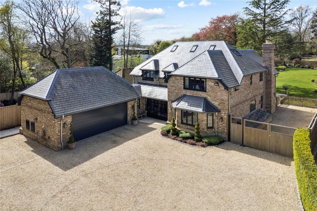 Main image of property: Finch Lane, Amersham, Buckinghamshire, HP7
