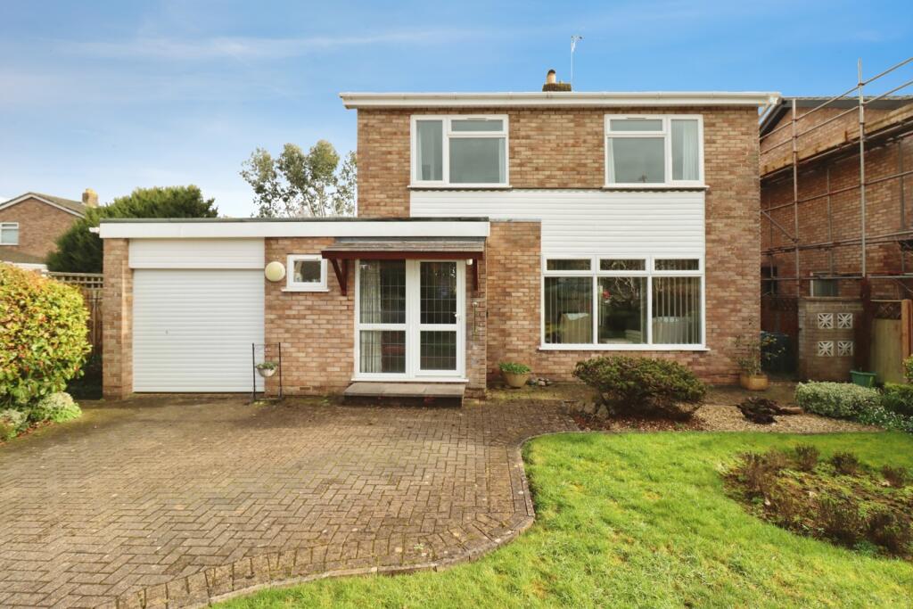 Main image of property: Fenbrook Close, Frenchay, Bristol, BS16