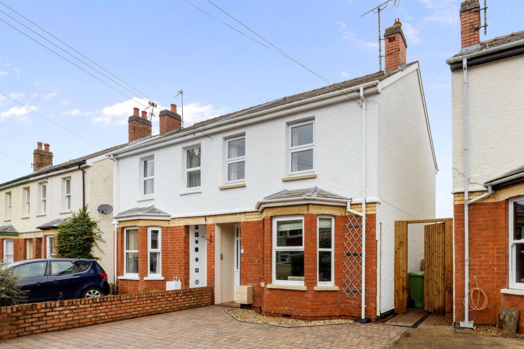 Main image of property: Ryeworth Road,Charlton Kings,Cheltenham,GL52 6LG