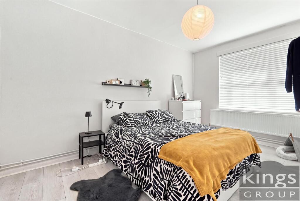 Apartment in London, West Green - View 4